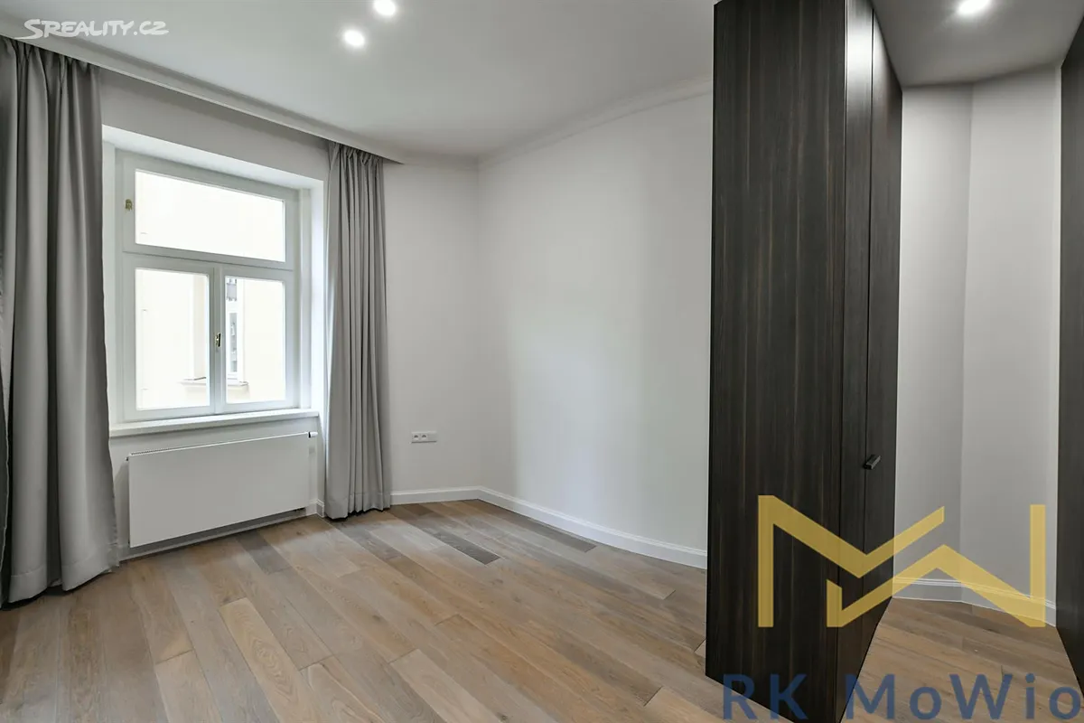 Pronájem bytu 4+kk 107 m² – pohled 5