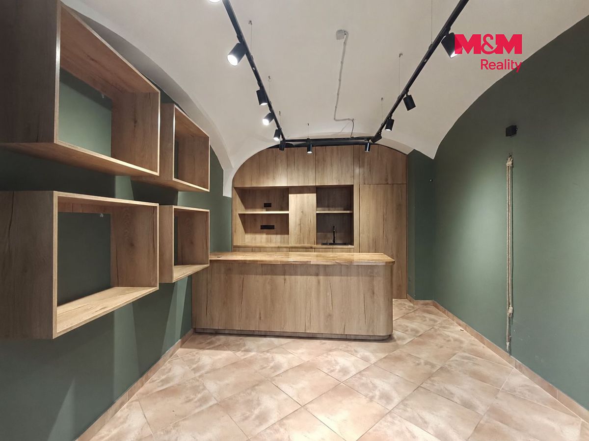 Pronájem obchodního prostoru 23 m² – fotografie 2