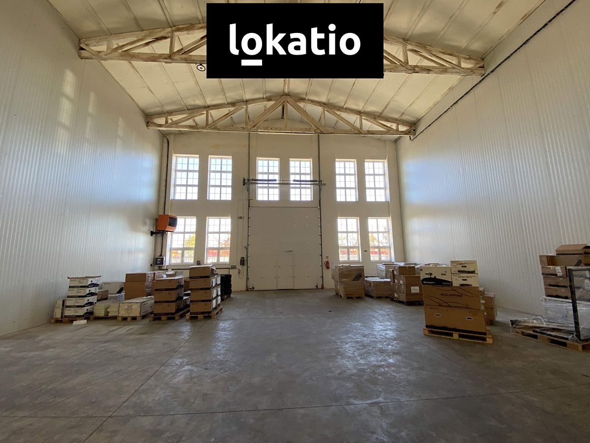 Pronájem skladového prostoru 1300 m² – fotografie 2