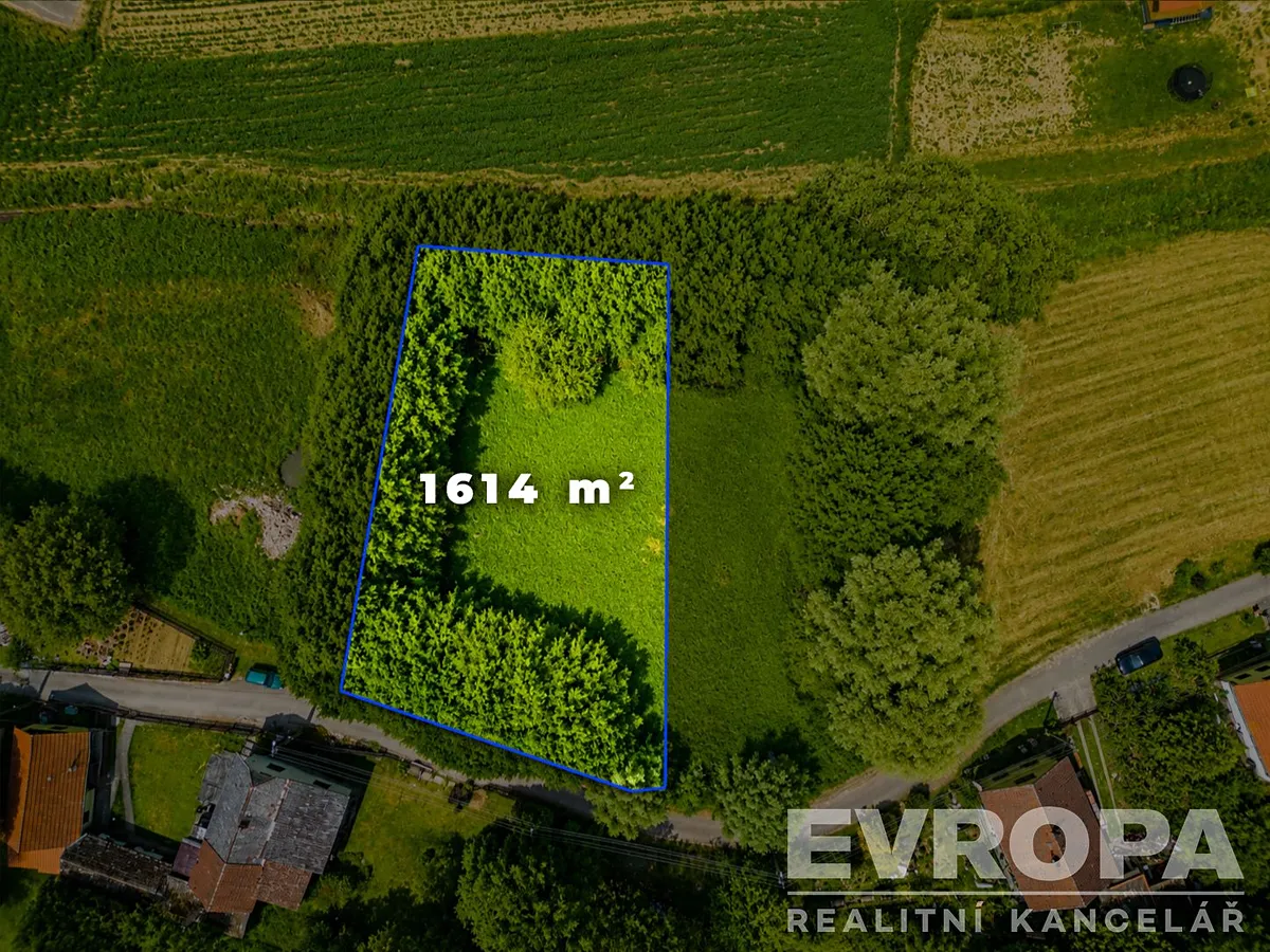 Prodej stavebního pozemku 1614 m²