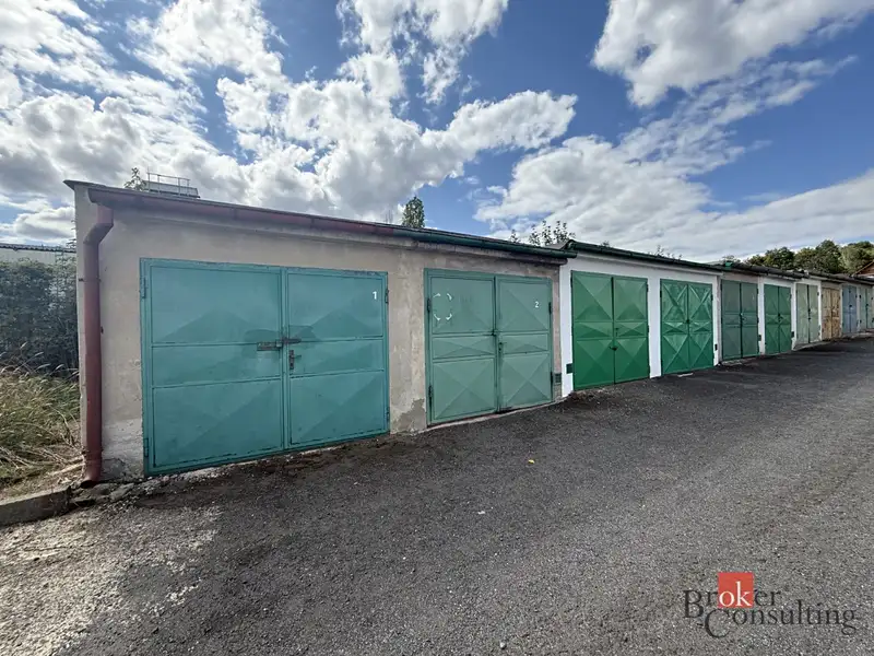 Pronájem garáže 18 m², Chomutov – náhled fotky 1