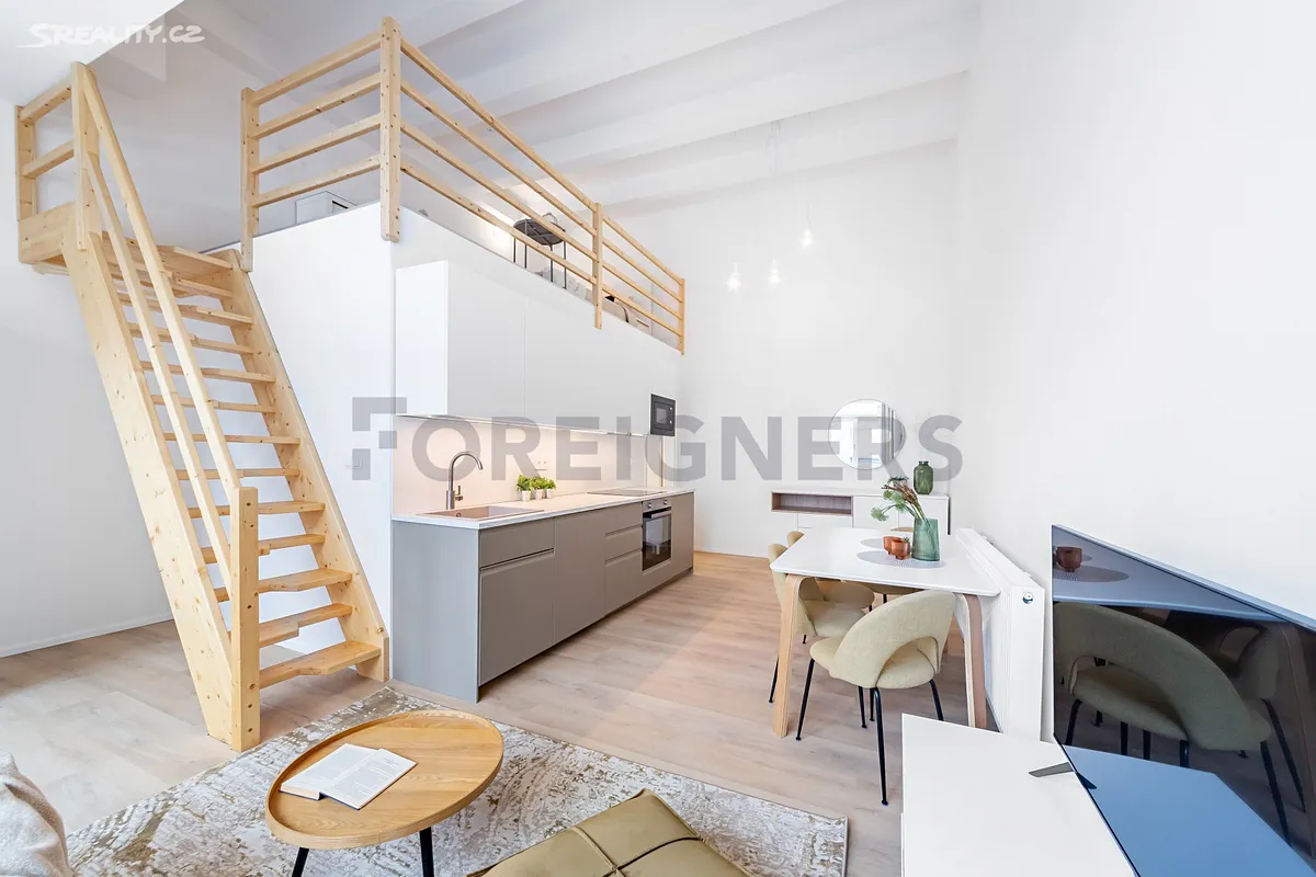 Pronájem bytu 1+kk 39 m² – pohled 4
