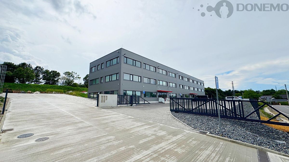 Pronájem kanceláře 125 m² – fotografie 2