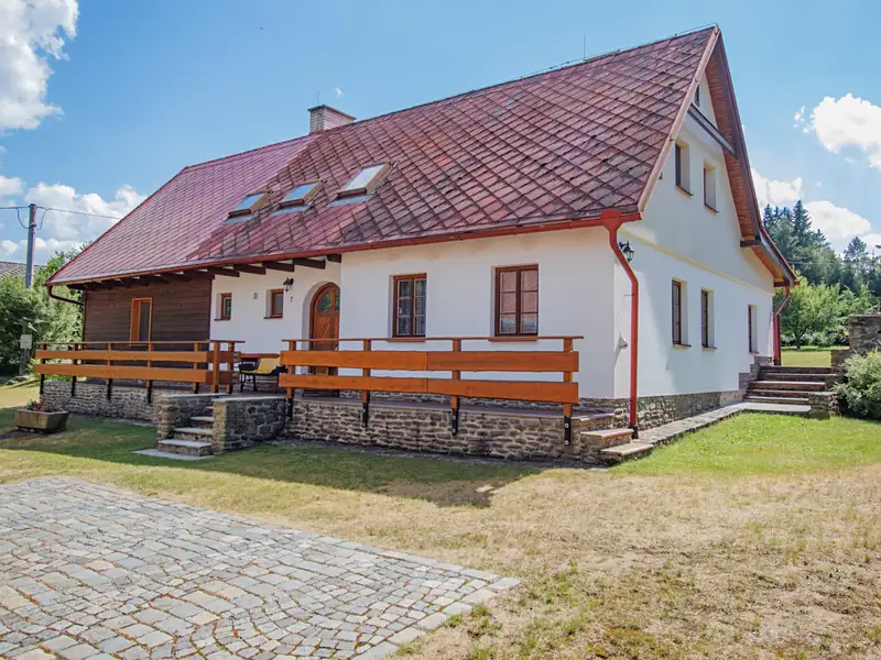 Prodej chalupy 152 m², pozemek 4929 m², Kolinec – náhled fotky 2