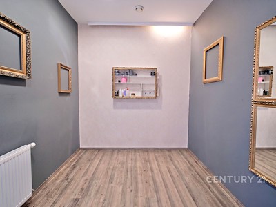 Pronájem komerčního prostoru, 13 m² (2 z 11)