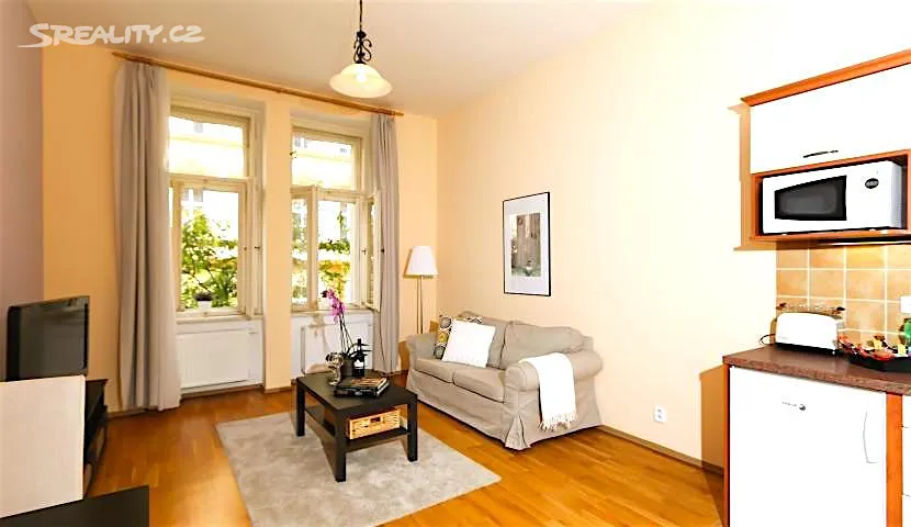 Pronájem bytu 2+kk 53 m², Praha