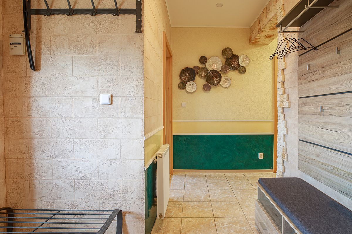 Prodej rodinného domu 172 m², pozemek 1036 m² – fotografie 3