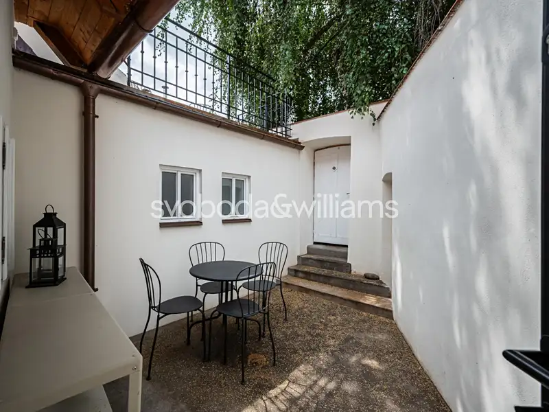 Prodej bytu 2+kk 54 m², Praha – náhled fotky 1