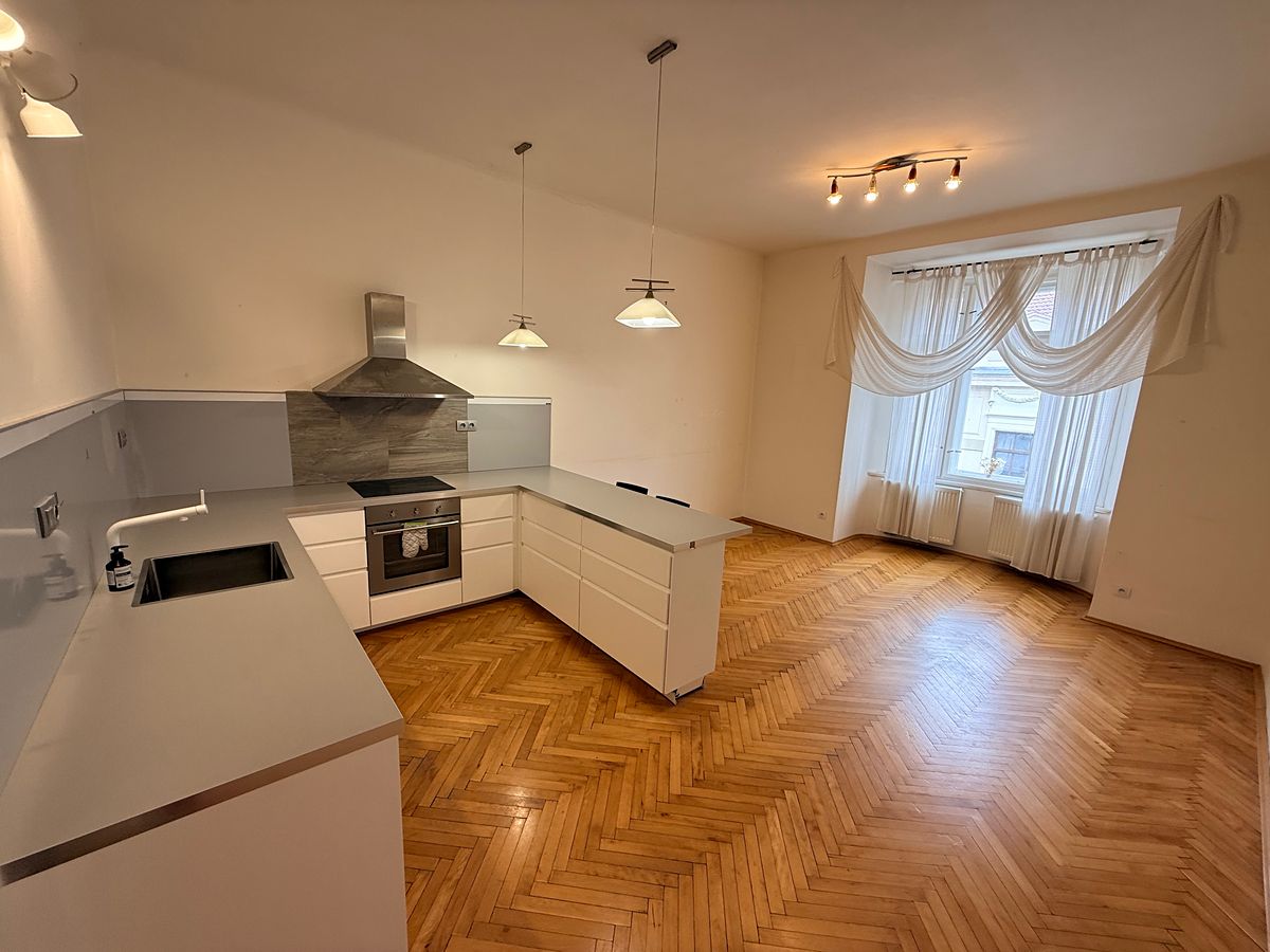 Pronájem bytu 3+kk 75 m²