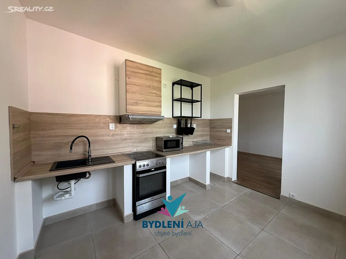 Prodej bytu 3+1 76 m² – pohled 2