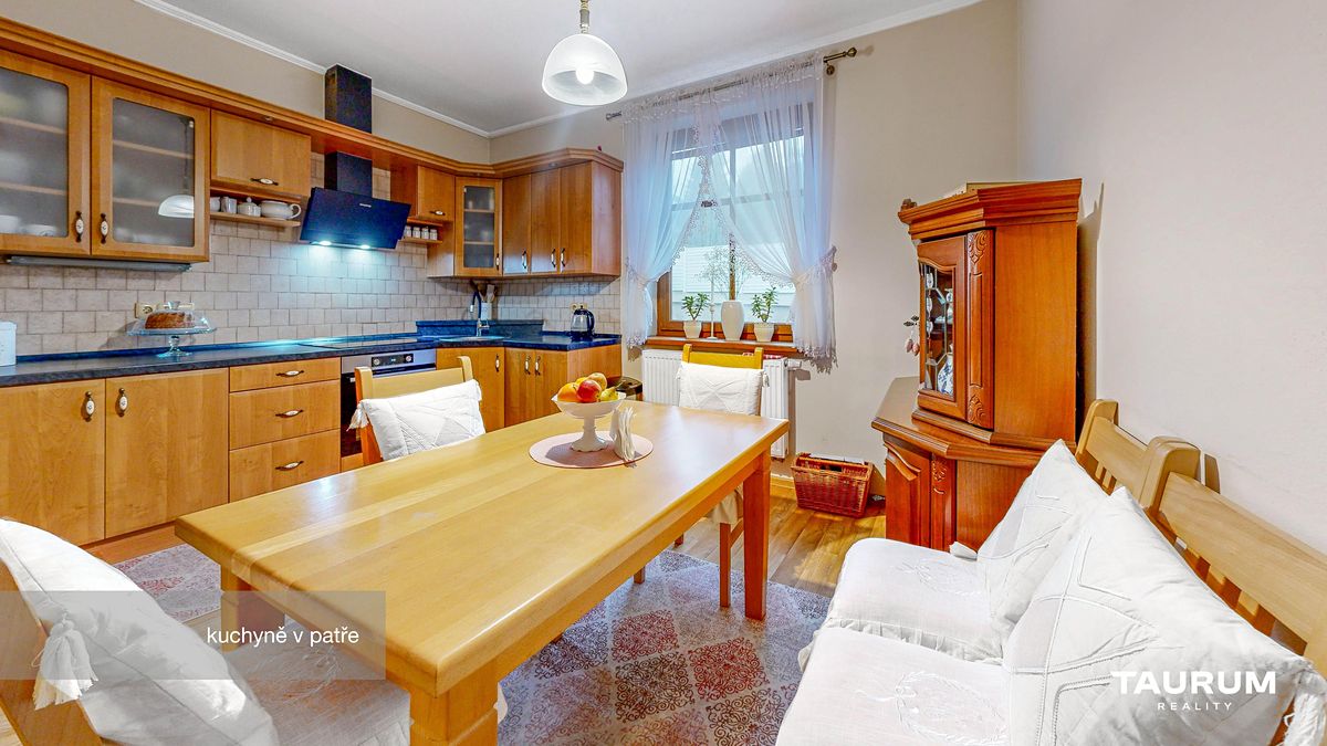Prodej rodinného domu 591 m², pozemek 5421 m² – fotografie 3