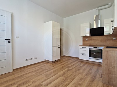 Pronájem bytu 2+kk 30 m²