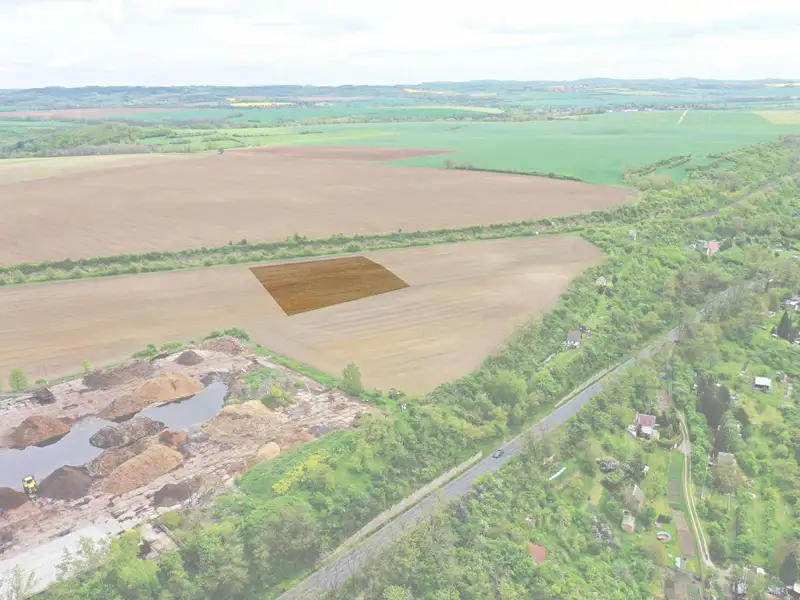 Prodej komerčního pozemku 9566 m², Štětí – náhled fotky 2