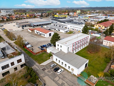 Pronájem kanceláře 528 m²