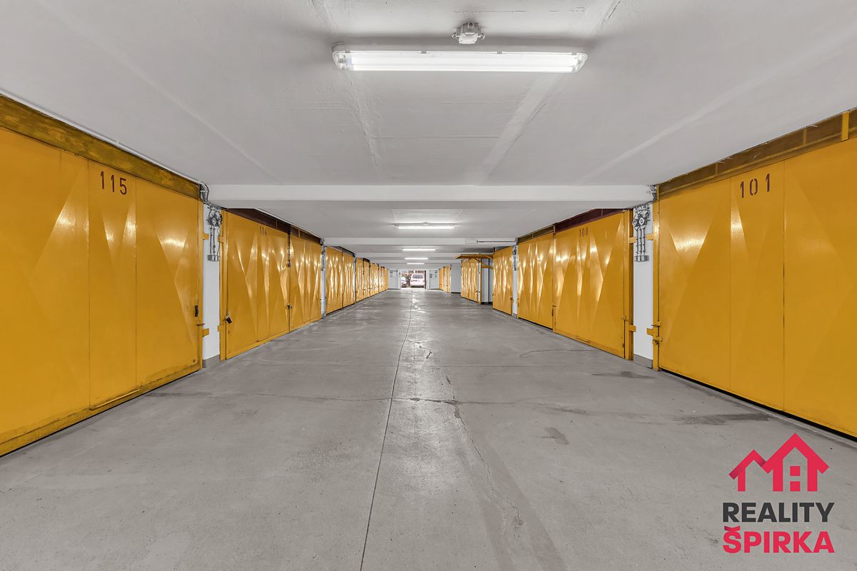 Prodej garáže 18 m² – fotografie 3