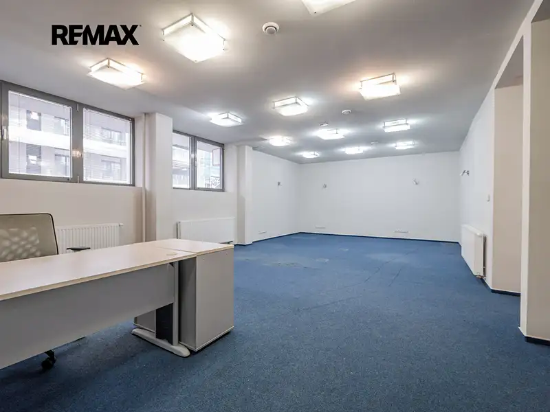 Pronájem obchodního prostoru 125 m², Praha – náhled fotky 1