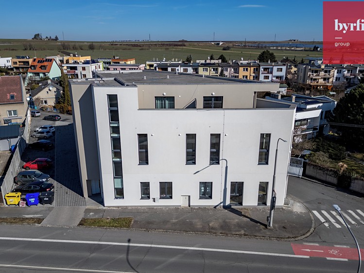 Prodej komerčního prostoru, 44 m² (9 z 16)