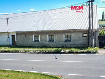 Prodej rodinného domu 200 m², pozemek 4395 m²