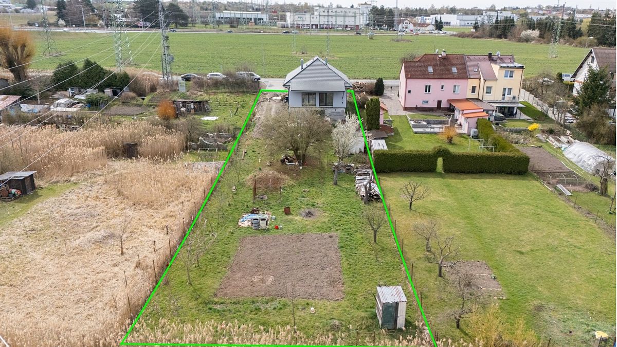 Prodej rodinného domu 127 m², pozemek 1436 m² – fotografie 2