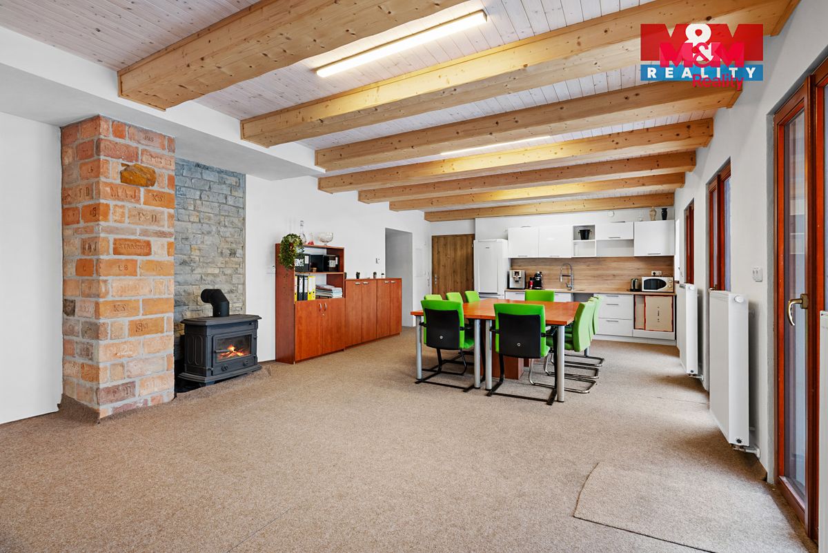 Pronájem kanceláře 110 m² – fotografie 3