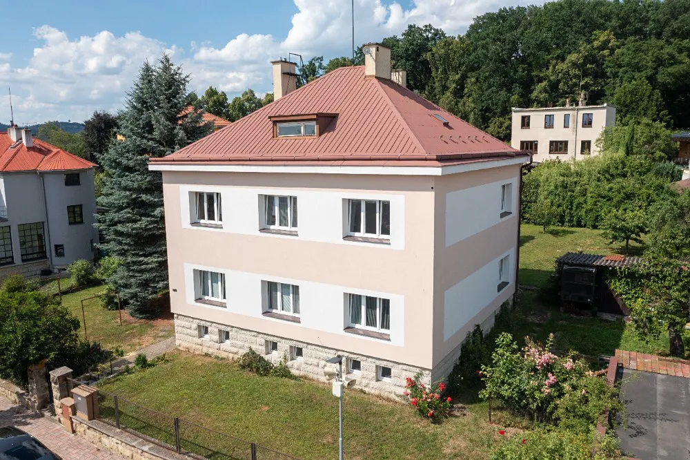 Prodej rodinného domu 256 m², pozemek 1203 m²