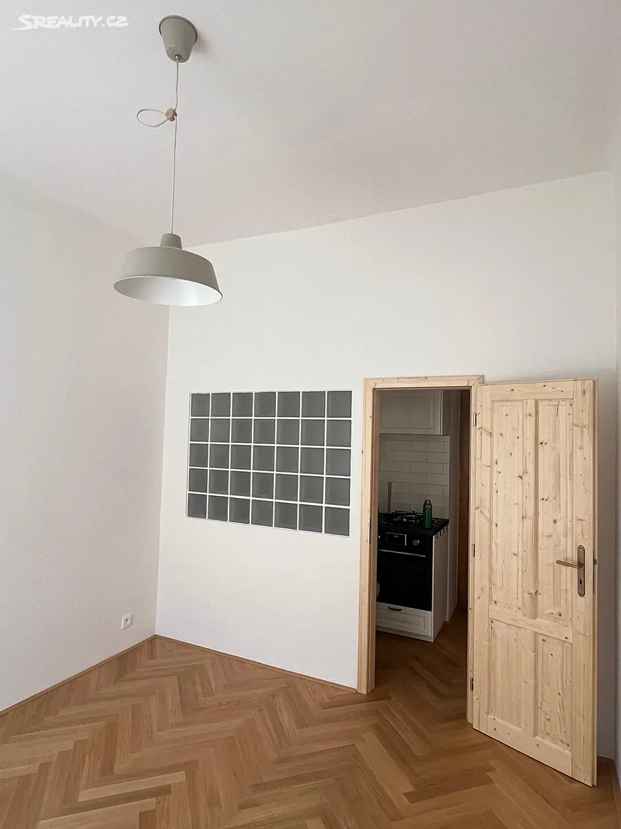Pronájem bytu 2+kk 40 m², Praha