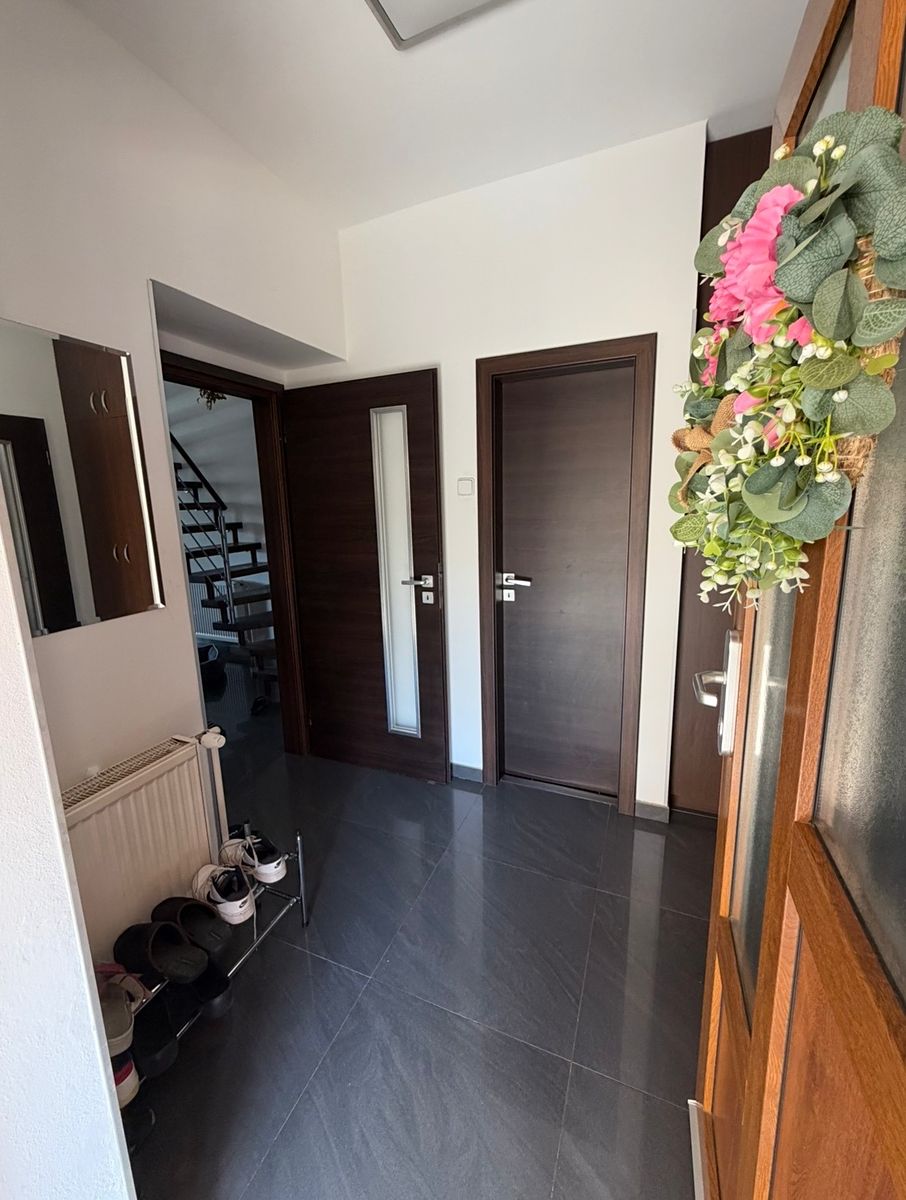 Prodej rodinného domu 100 m², pozemek 196 m² – fotografie 4