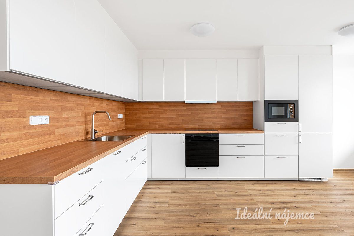 Pronájem bytu 3+kk 73 m²