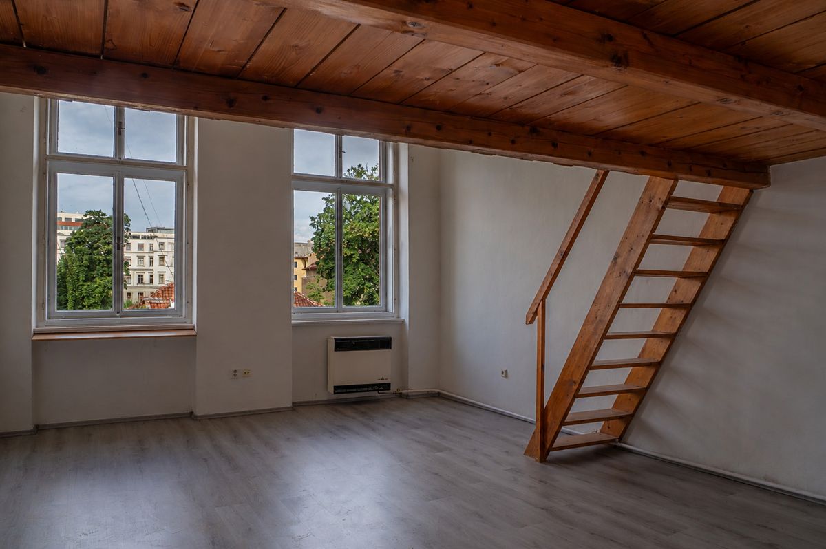 Pronájem bytu 1+1 53 m²