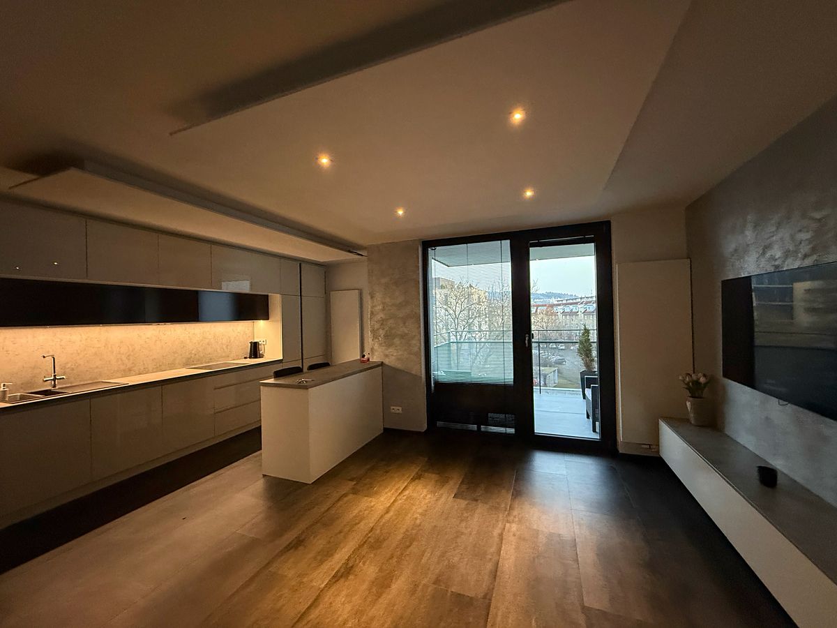 Pronájem bytu 2+kk 61 m²