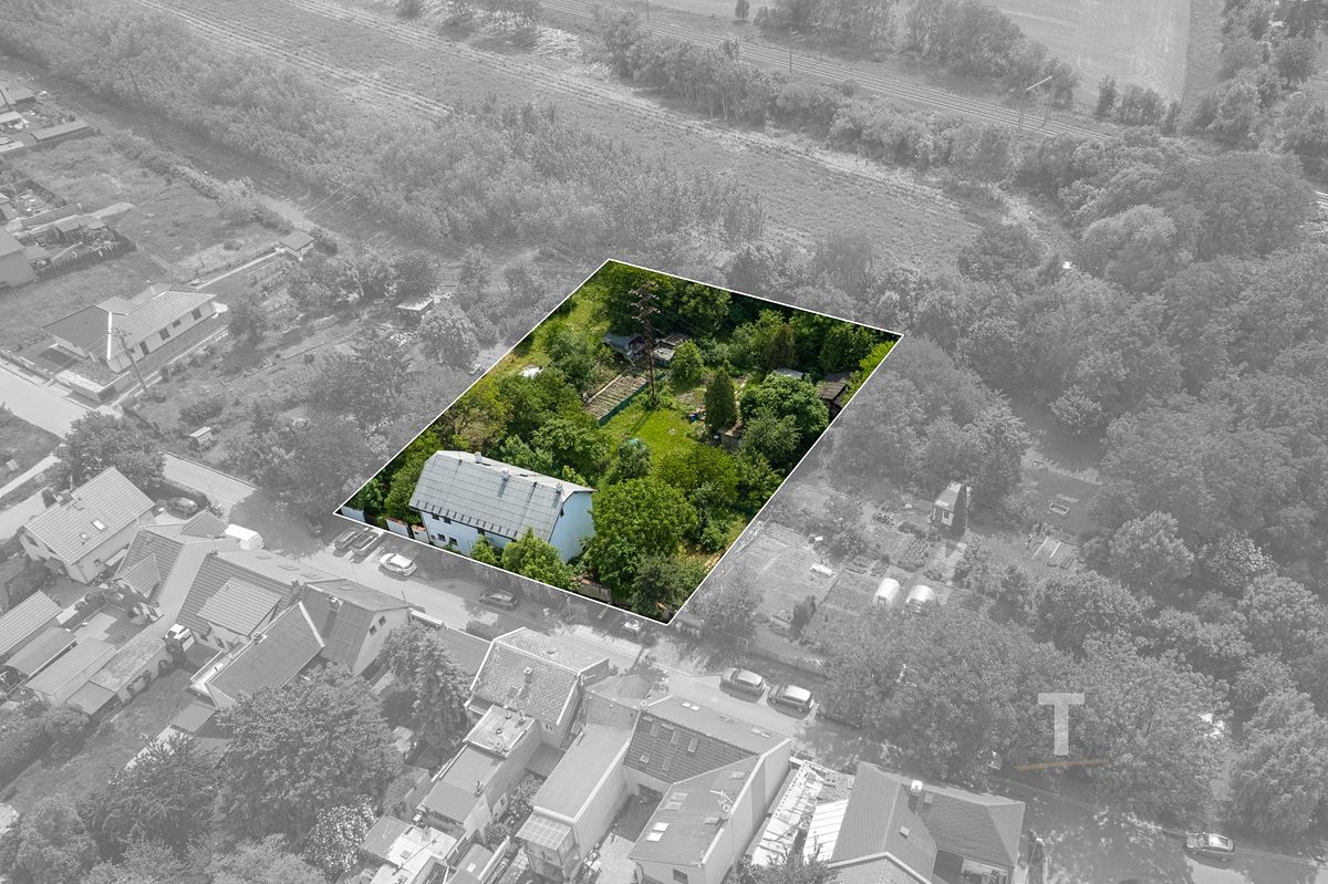 Prodej vícegeneračního domu 430 m², pozemek 1800 m² – fotografie 3