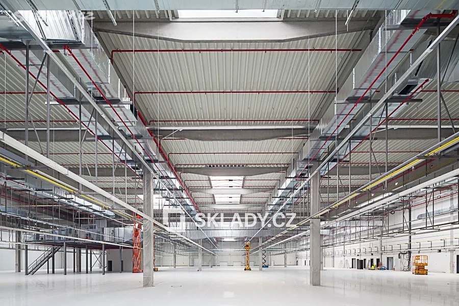 Pronájem skladového prostoru 4300 m², Chomutov