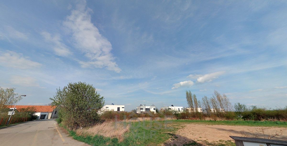 Prodej stavebního pozemku 1273 m²