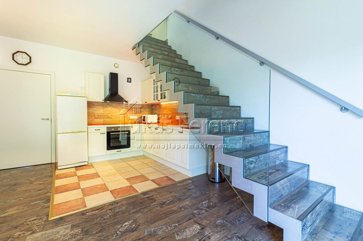 Prodej rodinného domu 83 m², pozemek 137 m² – fotografie 4