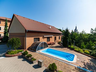 Prodej rodinného domu 252 m², pozemek 1921 m²