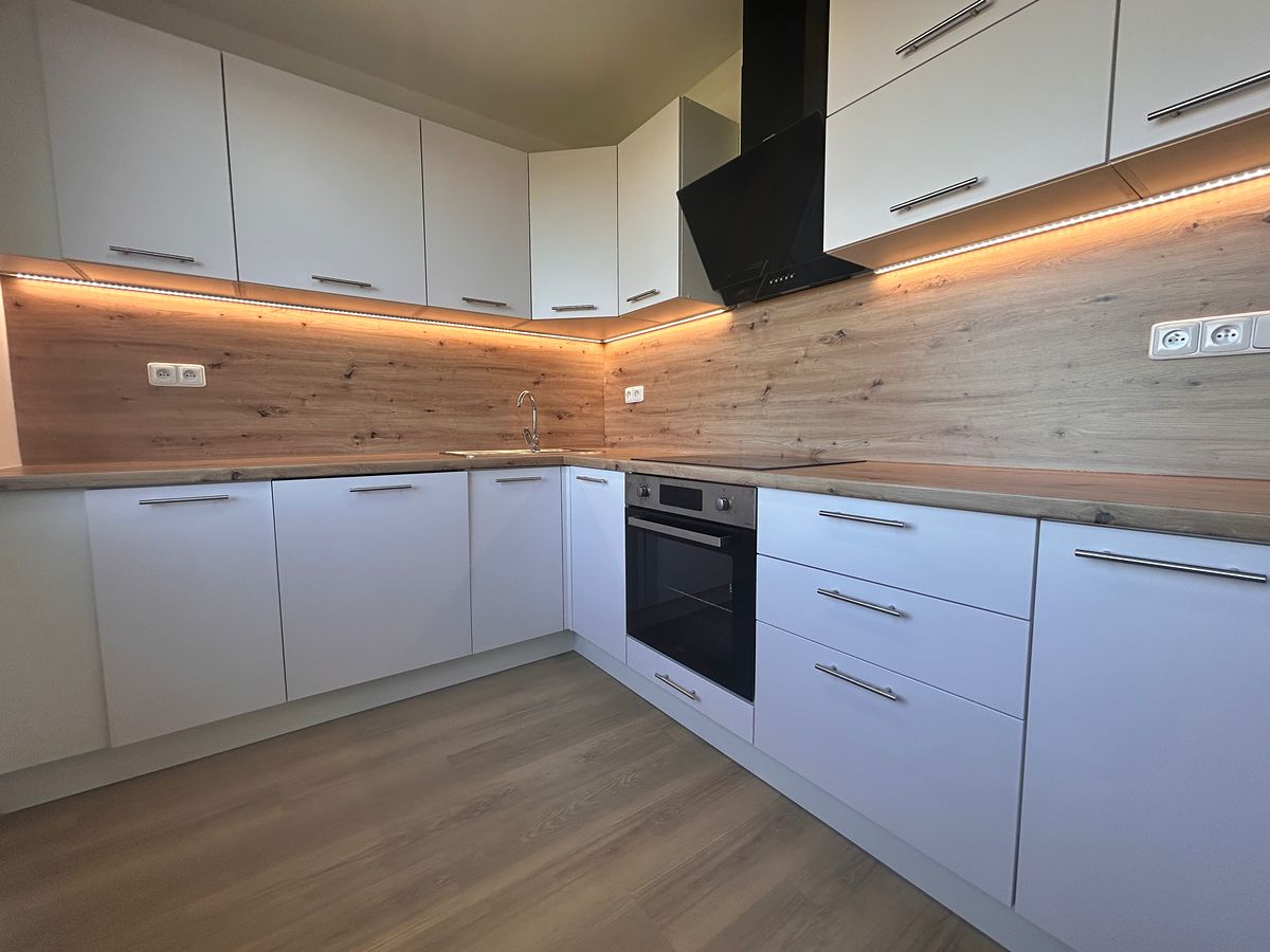 Pronájem bytu 2+kk 66 m²