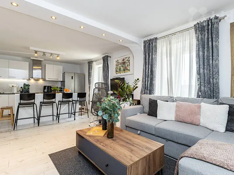 Prodej rodinného domu 80 m², pozemek 169 m², Praha – náhled fotky 1