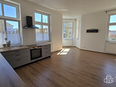 Pronájem bytu 2+kk 57 m²