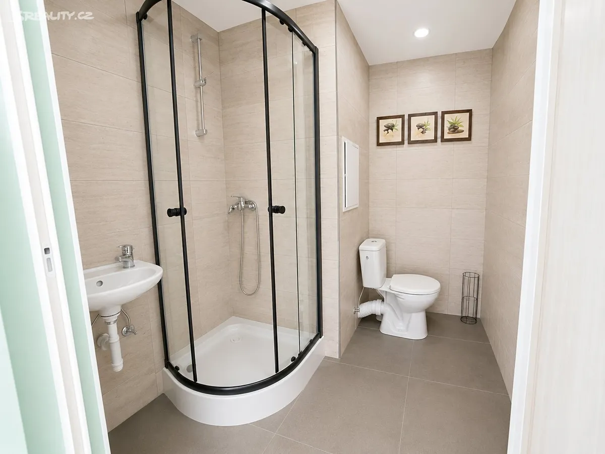 Pronájem bytu 1+1 37 m² – pohled 6