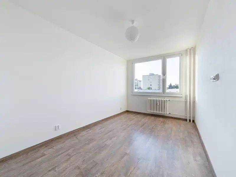 Prodej bytu 3+1 76 m², Praha – náhled fotky 3