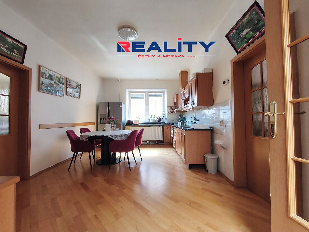 Pronájem bytu 1+kk 20 m² – fotografie 3
