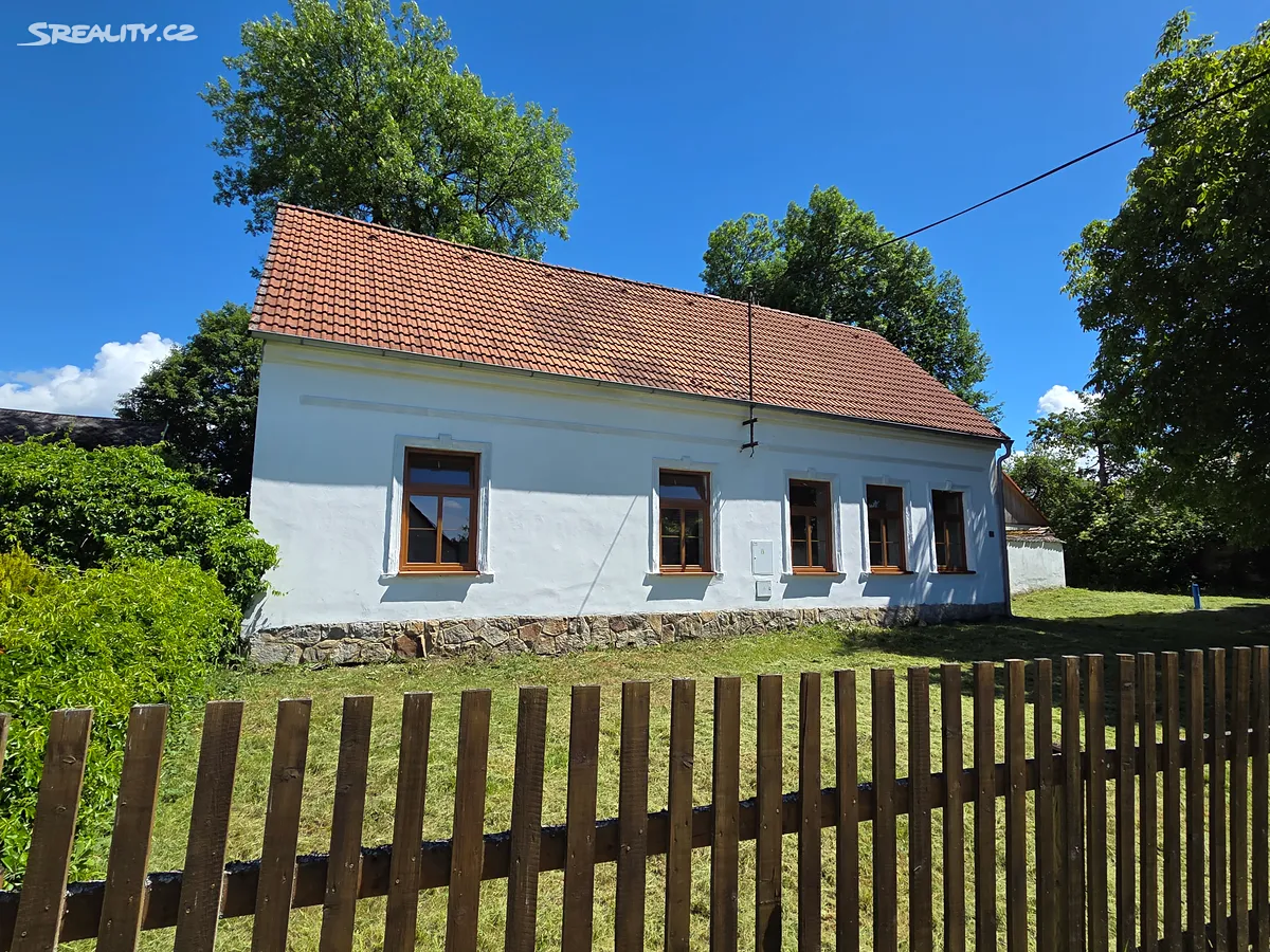Prodej chalupy 360 m², pozemek 1467 m² – pohled 2