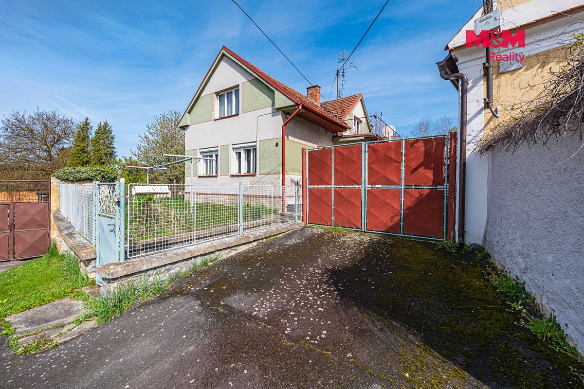 Prodej rodinného domu 80 m², pozemek 764 m² – fotografie 2