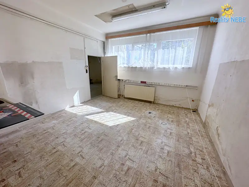 Pronájem obchodního prostoru 164 m², Praha – náhled fotky 1