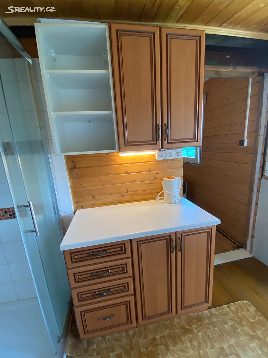 Pronájem chaty 18 m², pozemek 48 m² – další