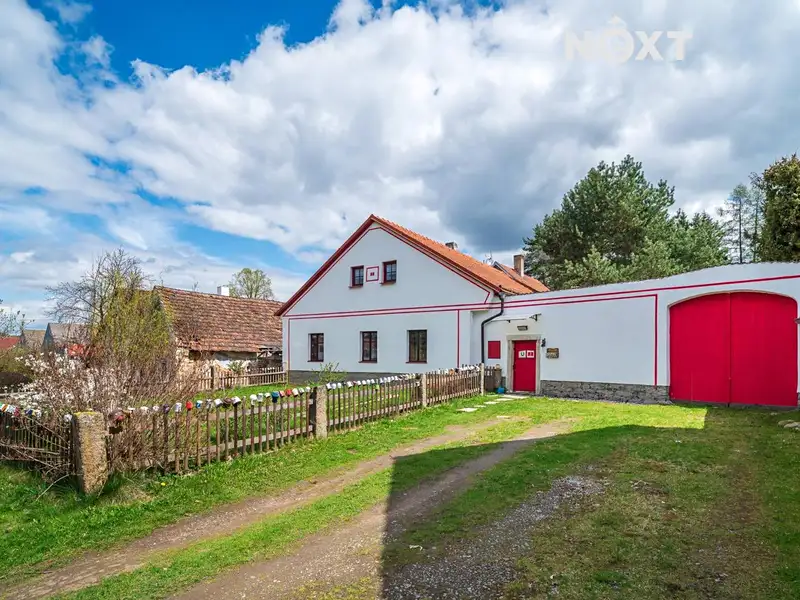 Prodej rodinného domu 230 m², pozemek 2391 m², Střížovice – náhled fotky 1