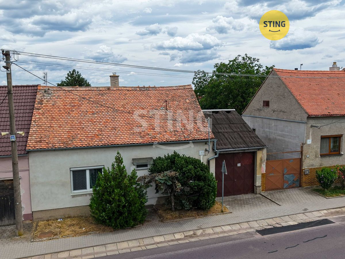 Prodej rodinného domu 138 m², pozemek 767 m²