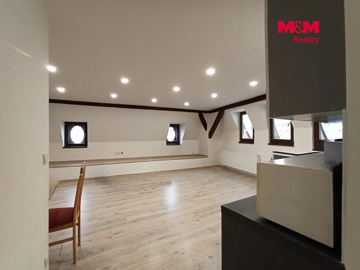 Pronájem bytu 3+kk 75 m² – fotografie 3