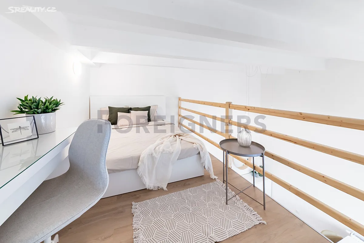 Pronájem bytu 1+kk 39 m² – pohled 6