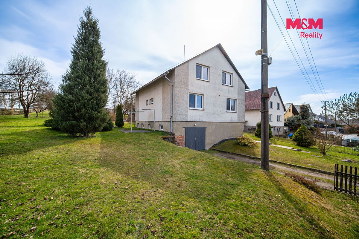 Prodej rodinného domu 160 m², pozemek 2358 m² – fotografie 2